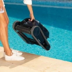 Akku Poolroboter Dolphin LIBERTY 300 - Wand- Und Bodenreiniger -Schwimmbad Verkaufs-Shop maytronics dolphin liberty akku poolroboter 3 1 1280x1280 1